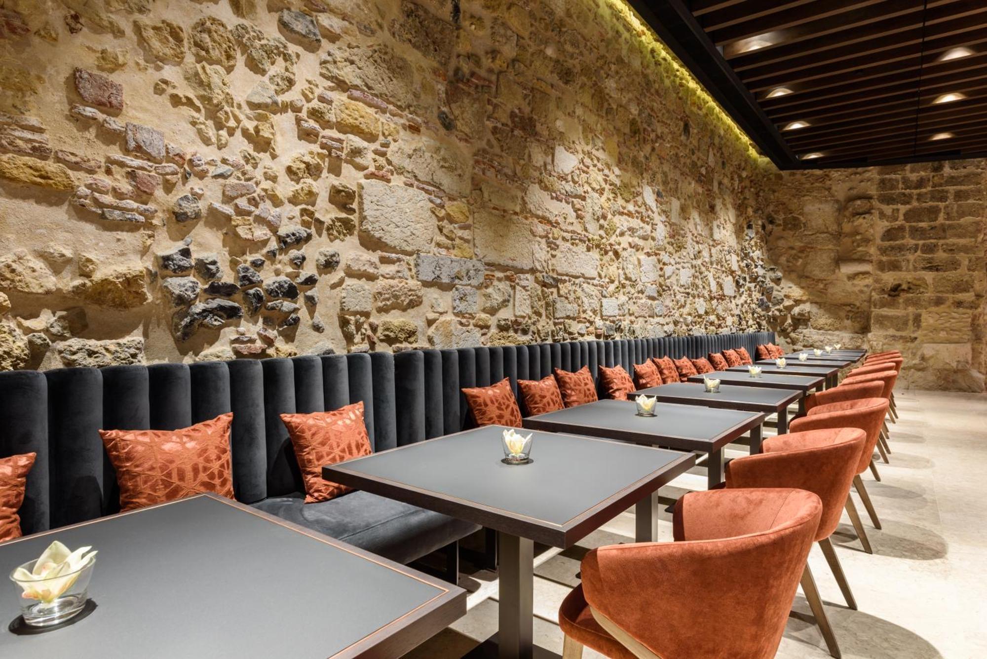 Aurea Museum By Eurostars Hotel Company Lisbon Exterior photo Restaurant interior